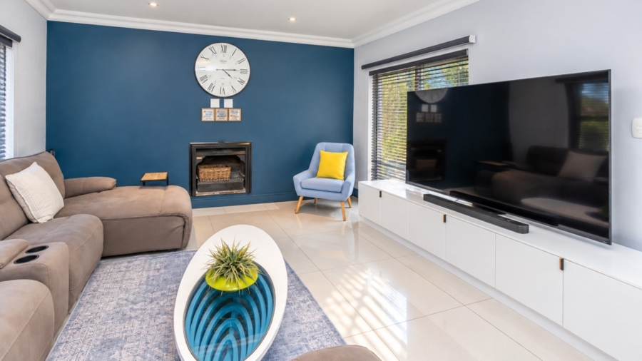 3 Bedroom Property for Sale in WestLake Country Safari Estate North West